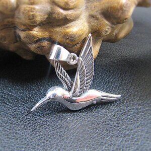 Solid 925 Sterling Silver Flying Hummingbird Pendant - Bird & Nature Lover Gift